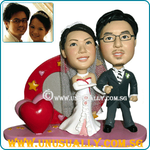 Personalized 3D Wedding Couple On Heart Photo Frame Figurines